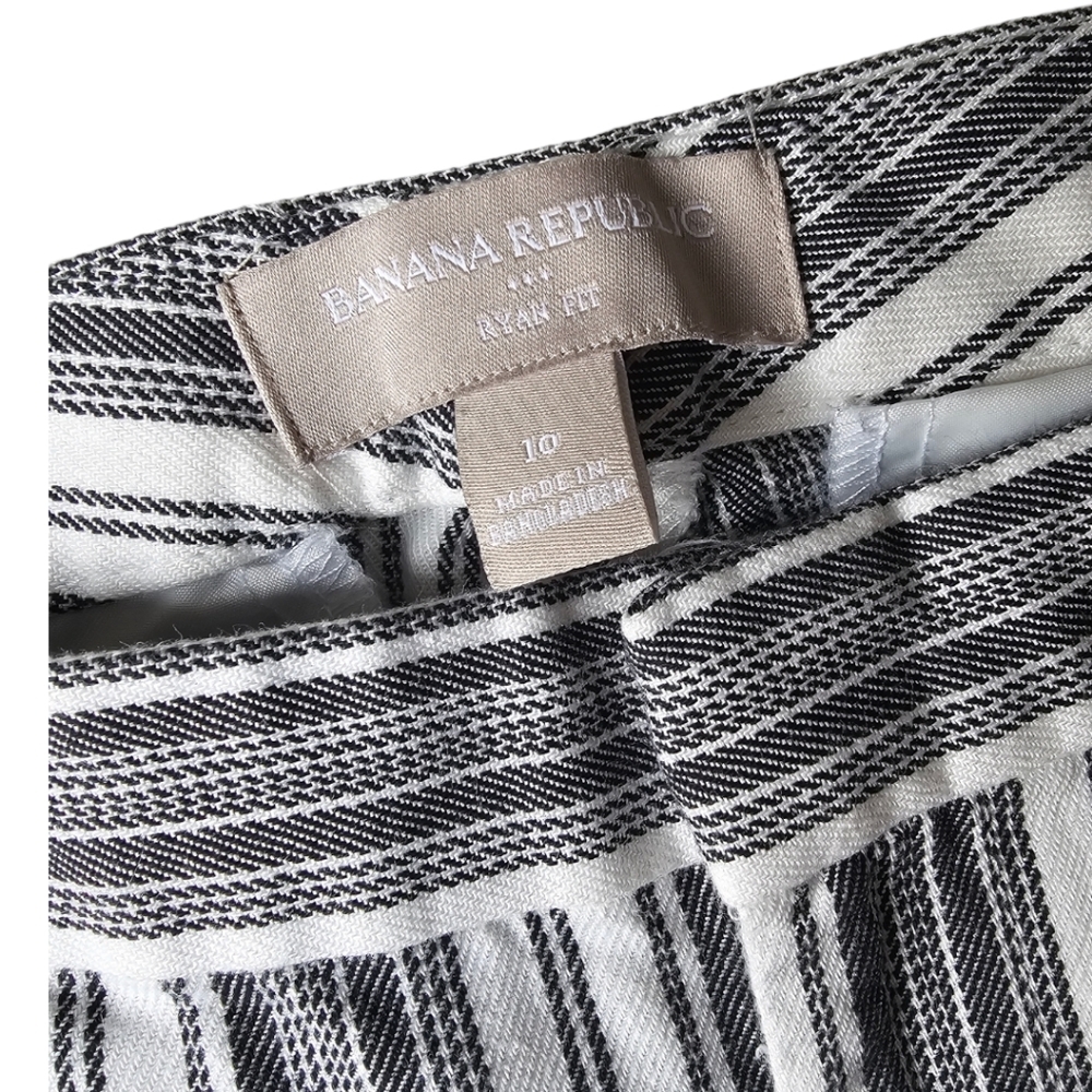 Banana Republic striped slackes. 10 - Picture 3 of 5